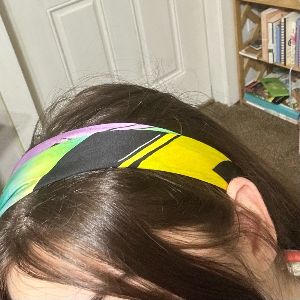 Colorful Graphic Scarf - Picture 4 of 4